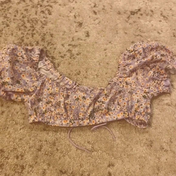 Floral super crop princess sleeves top - Picture 8 of 8